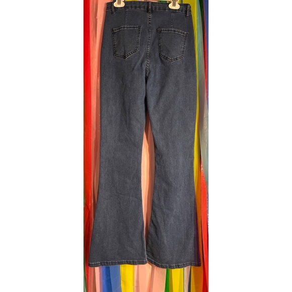 SHEIN Button Up Flare Hem Jeans. Size Small (4) - Picture 3 of 10